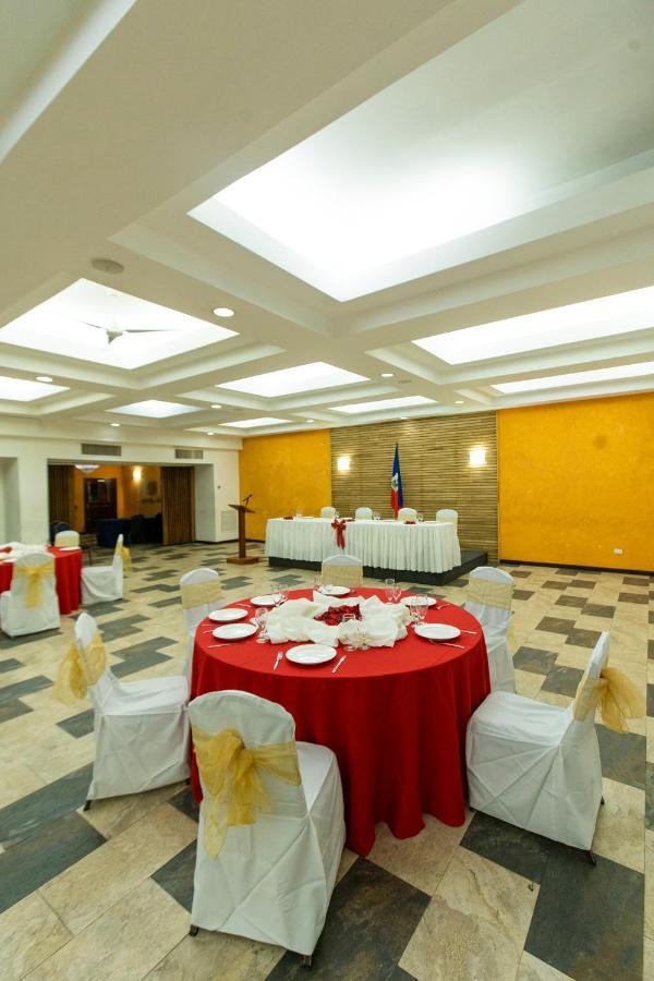 Le Plaza Hotel Port-au-Prince Exteriér fotografie